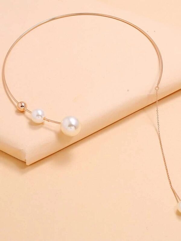 Pearly necklace
