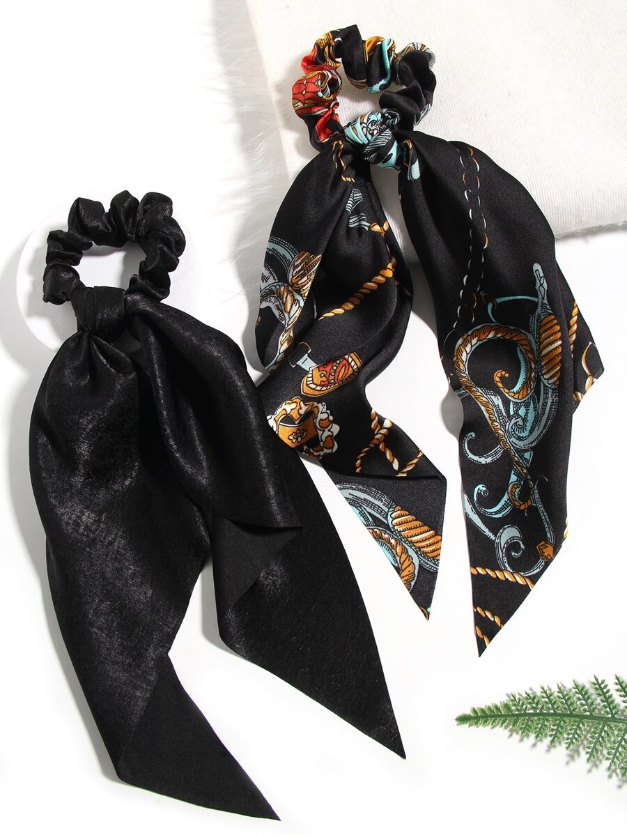 2 τμχ scrunchies με φλοράλ μαύρο μαντήλι