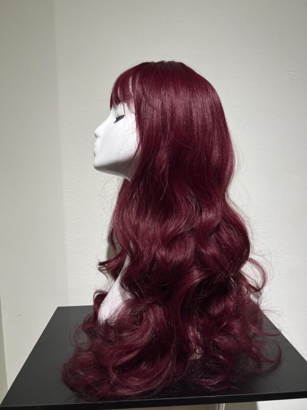 Μακριά συνθετική περούκα Κόκκινο σκούρο χρώμα