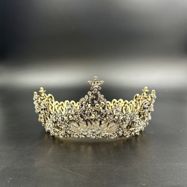 Candice Crown